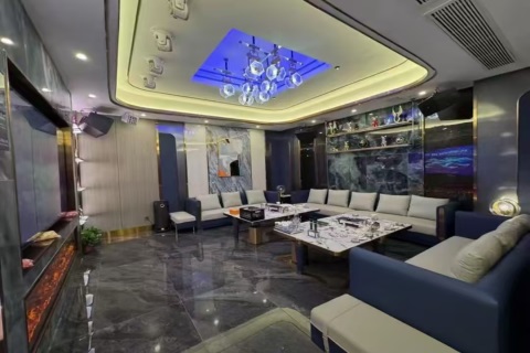 韶关火爆夜场招聘女模特,电话咨询,本人招聘1500-1800/场模特亲自带